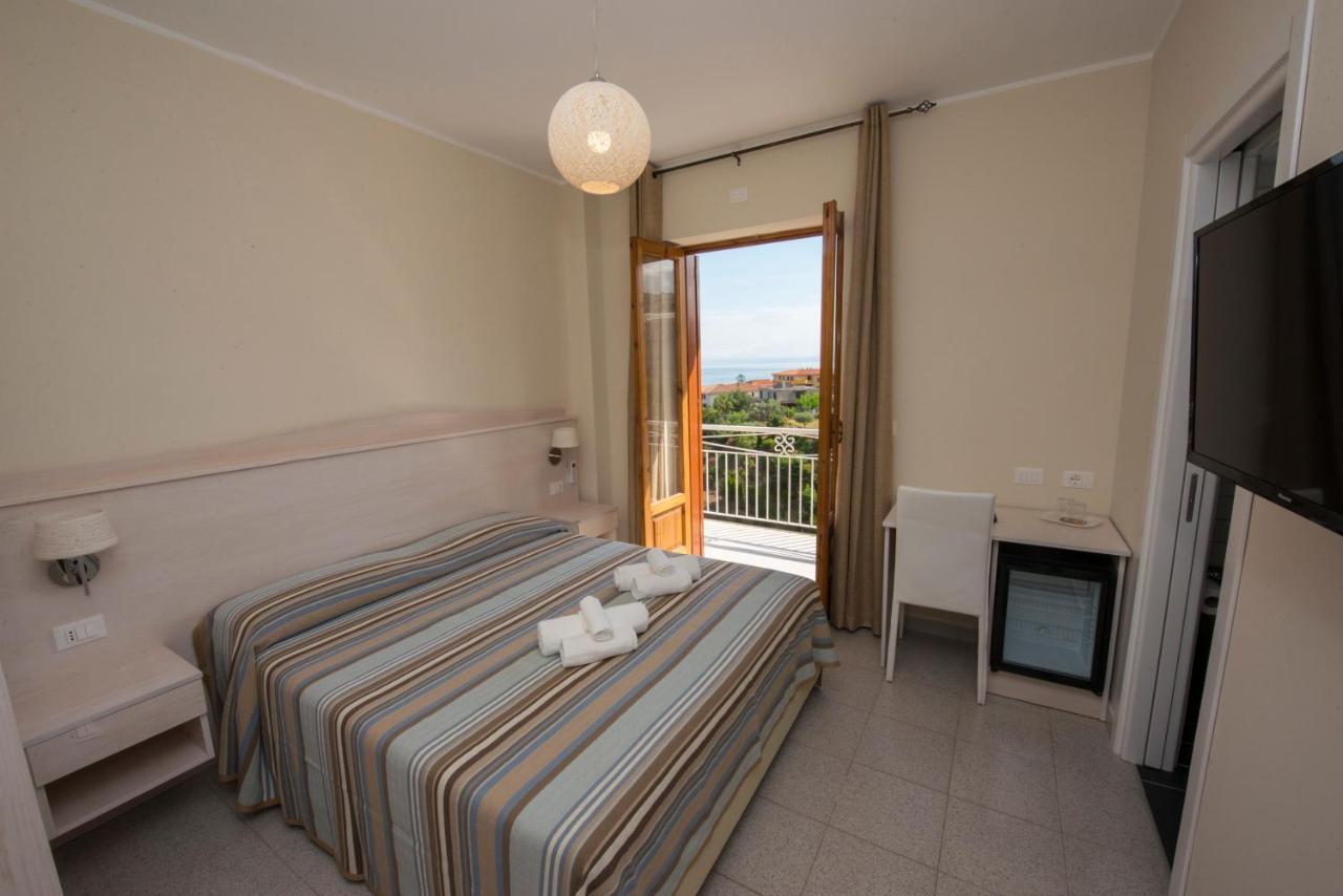 Donna Rosa Accommodation Tropea Exterior photo